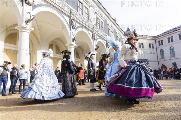 LUST & PASSION & JOY OF LIFE, for the joy of the masquerade, the Elbvenezian Carnival took place in