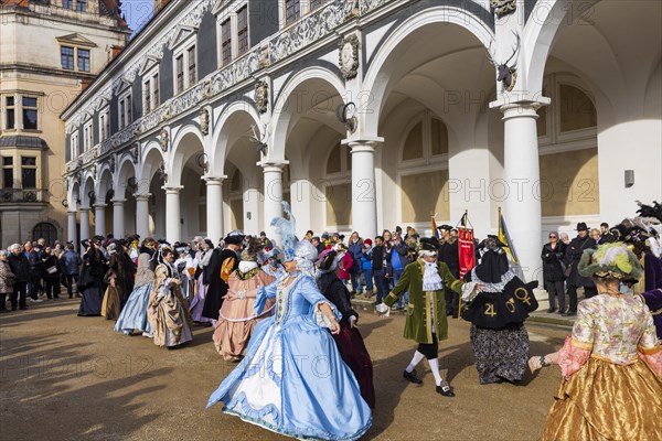 LUST & PASSION & JOY OF LIFE, for the joy of the masquerade, the Elbvenezian Carnival took place in