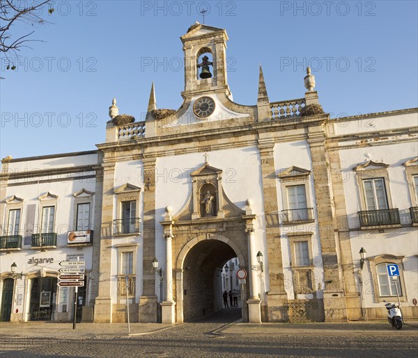 Neoclassical architecture Arco da Vila built after the 1755 earthquake, city of Faro, Algarve,