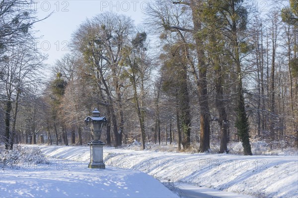 Canal with decorative vases, between the hunting lodge and the Fasanenschloesschen, Moritzburg,