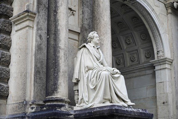 Statue of Goethe, left of the entrance to the Semper Opera House, Opera House of the Saxon State