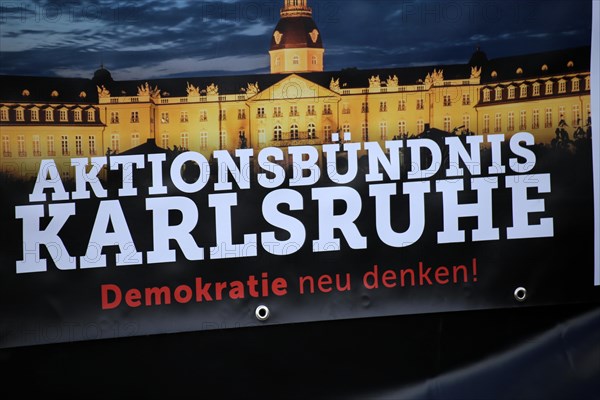 Karlsruhe: Corona protests against the measures taken by the federal government. The protests were