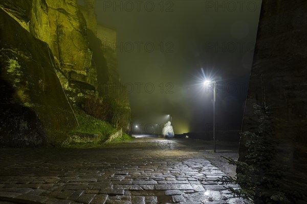 Winter atmosphere at the mountain fortress, Koenigstein, Saxony, Germany, Europe