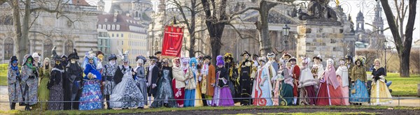 LUST & PASSION & JOY OF LIFE, for the joy of the masquerade, the Elbvenezian Carnival took place in
