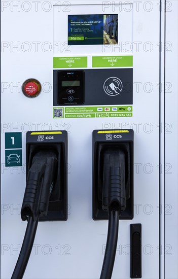 Grid Serve Electric Highway electricity electric vehicle recharging point, Ecotricity, Reading West
