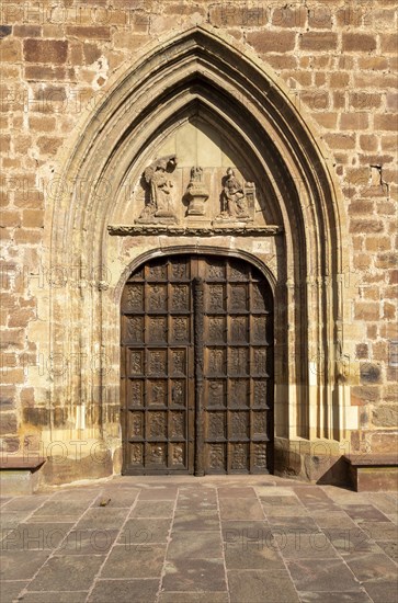 Aragonese Gothic architectural style carvings on and around doorway, Santa Maria la Mayor, Ezcaray,