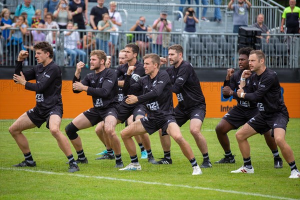 Fistball World Championship from 22 July to 29 July 2023 in Mannheim: Before the match between New