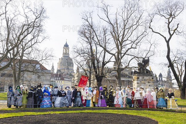 LUST & PASSION & JOY OF LIFE, for the joy of the masquerade, the Elbvenezian Carnival took place in