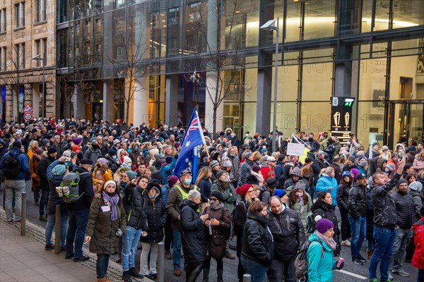Frankfurt: Demonstration against vaccination pressure and the threat of compulsory vaccination. The