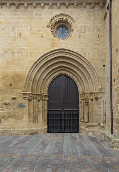 Stone carvings arched doorway, Portada de Los Abuelos, church of San Juan, Laguardia, Alava, Basque