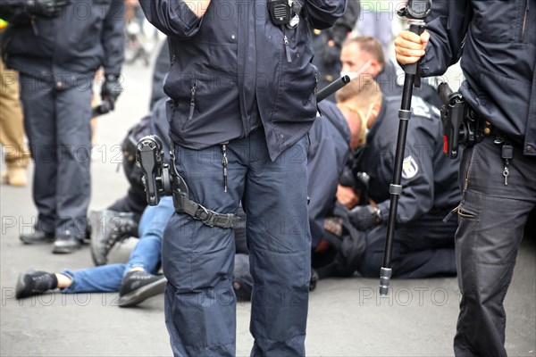 Berlin: The planned lateral thinker demo for peace and freedom against the corona measures of the