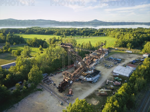 The excavator 1452 with the type designation SRs 1200 is a bucket wheel excavator that was