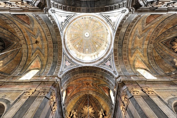Interior view, Basilica da Estrela consecrated in 1790, burial place of Queen Maria I, Lisbon,