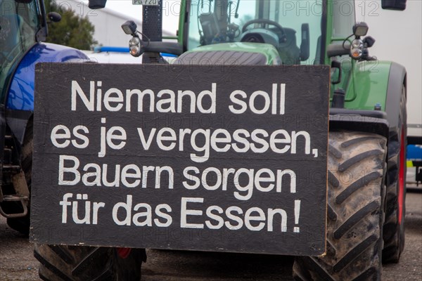 Farmers' protests in Ludwigshafen am Rhein: large demonstration by farmers from the Southern