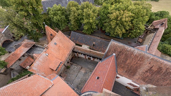 Castle gates, gate buildings 1 to 4, castle courtyard of the outer bailey, Zinzendorfbau,