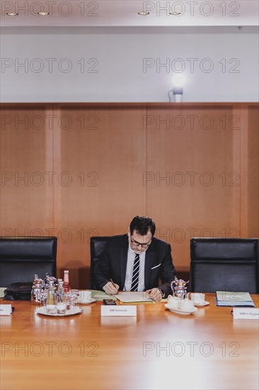 Wolfgang Schmidt (SPD), Head of the Federal Chancellery, recorded during the weekly cabinet meeting