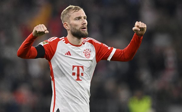 Goal celebration, Konrad Laimer FC Bayern Muenchen FCB (27) Allianz Arena, Munich, Bavaria,