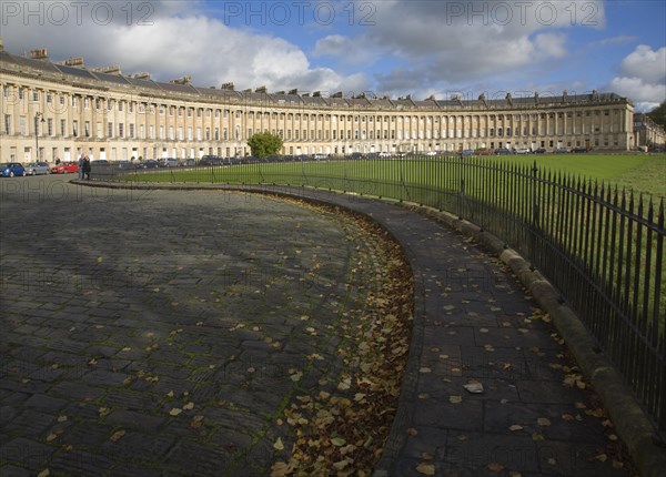 The Royal Crescent, architect John Wood the Younger built between 1767 and 1774, Bath, Somerset,