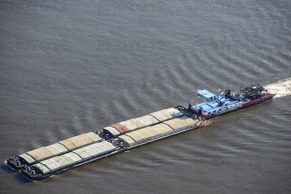 Aerial photo, pushed convoy, pushed barge. barge, lighter, Elbe, transport, ship, Elbe, Hamburg,