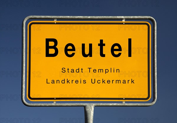 Place name sign Beutel, district of the town of Templin, district of Uckermark, Brandenburg,