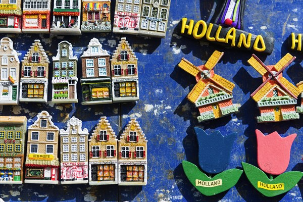 Canal houses as souvenir, magnet, magnetic, souvenir, fridge magnet, symbolic, city trip, holiday,