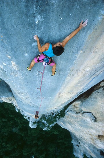 Christoph Bucher in route called Echographie, 8a plus, Georges du Verdon, Haute Provence, France,