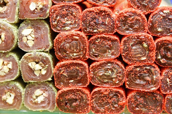 Sale, sweets, Istiklal Caddesi shopping street, Beyoglu, Istanbul, European part, Istanbul