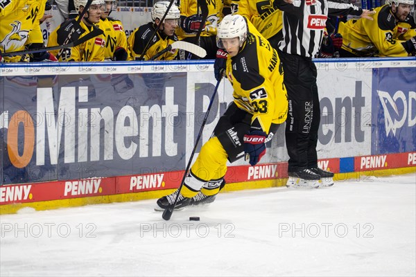 Markus Haennikaeinen (33, Adler Mannheim) at the home game on matchday 48 of the 2023/2024 DEL