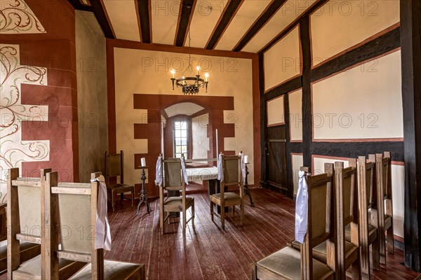 Wedding room for weddings, chandelier, lower lord's chamber, Rieneck chambers, knight's castle from
