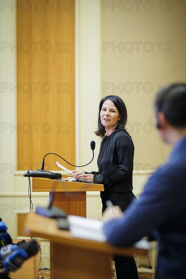 Annalena Baerbock (Alliance 90/The Greens), Federal Foreign Minister, and Dmytro Kuleba, Foreign