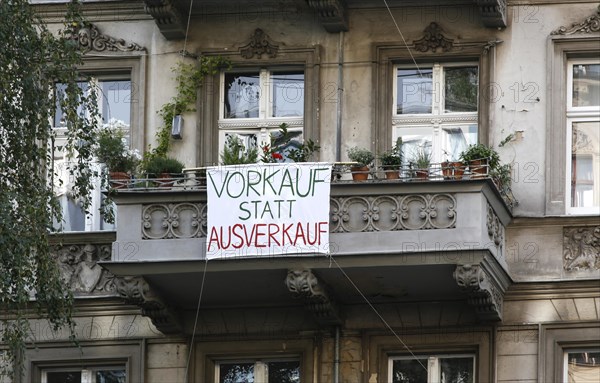 Protest by a tenants' initiative in Berlin's Kreuzberg neighbourhood. The building at Taborstrasse