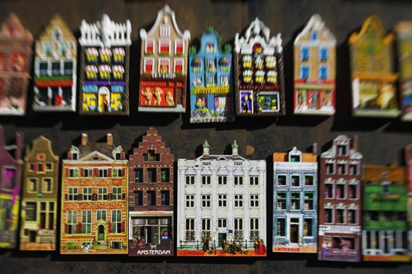 Canal houses as souvenir, magnet, magnetic, souvenir, fridge magnet, symbolic, city trip, holiday,