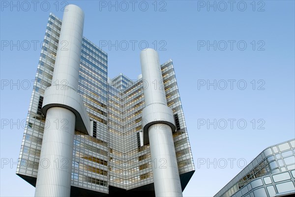 HVB-Tower at sunset, HVB Immobilien, Hypovereinsbank HVB Real Estate, Unicredit Group at