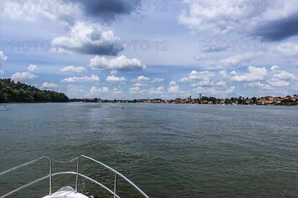 Bow of a houseboat, holiday form, boat, contemplative, calm, idyllic, traffic, boat trip, boat