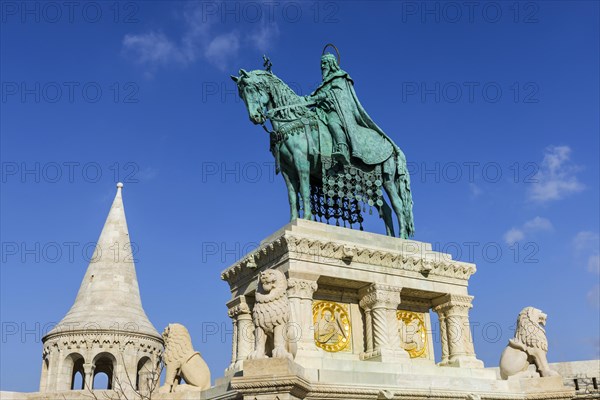 St Stephen in the Fisherman's Bastion, travel, city trip, tourism, Eastern Europe, architecture,