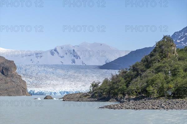Glacier, Lago Grey, Torres del Paine National Park, Parque Nacional Torres del Paine, Cordillera
