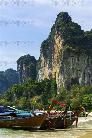 Longtail boats, boat, wooden boat, ferry boat, ferry, tourist ferry, transport, transpoLimestone