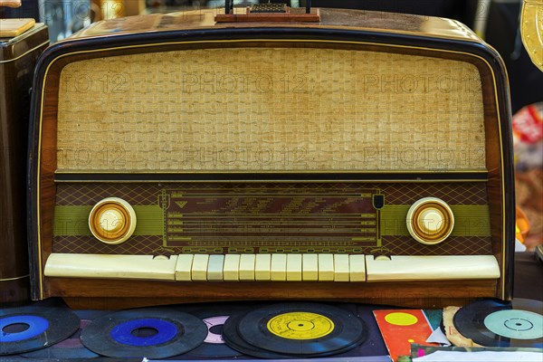 Old radio at a flea market, technology, old, historical, history, history of technology, old,