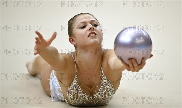 Anastasia Simakova (GER), action, ball, rhythmic gymnastics, RSG, Schmiden International 2024,