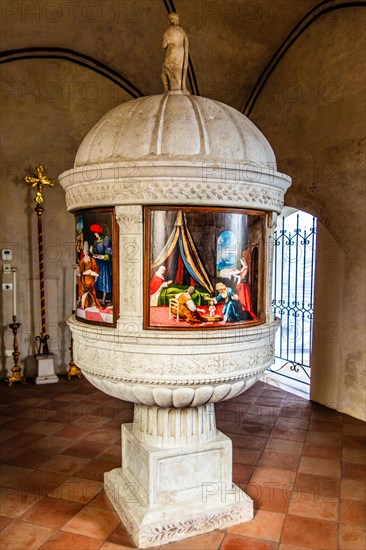Baptistery, Chapel of San Nicolo, Duomo di San Marco, old town centre with magnificent noble