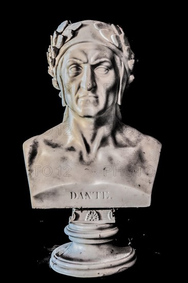 Dante's Bueste, neo-renaissance and neo-baroque interiors, Miramare Castle with a marvellous view