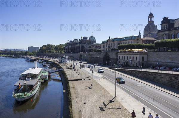 The passenger steamer DRESDEN at the landing stage on the Terrassenufer at the Bruehlsche Terrasse