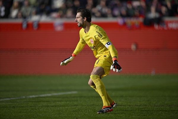 Goalkeeper Kevin Trapp Eintracht Frankfurt SGE (01) Action, Voith-Arena, Heidenheim,