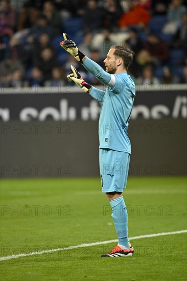 Goalkeeper Oliver Baumann TSG 1899 Hoffenheim (01), Gesture, Gesture, PreZero Arena, Sinsheim,