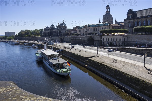 The passenger steamer DRESDEN at the landing stage on the Terrassenufer at the Bruehlsche Terrasse