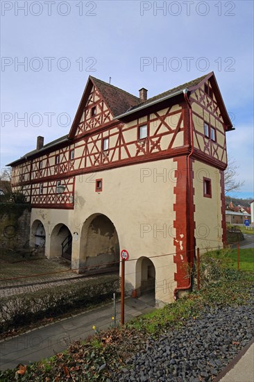 Historic pigeon tower, castle, gatehouse, town gate, half-timbered house, Ochsenfurt, Lower