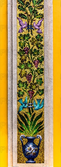 Outdoor mosaic, mosaic school that produces mosaic masters, Spilimbergo, city of mosaic art,