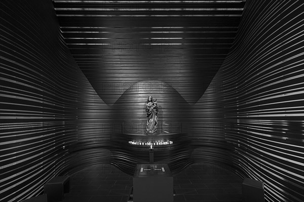 Modern Marian chapel with a sculpture of the Virgin and Child from around 1480, St Clare's Church,