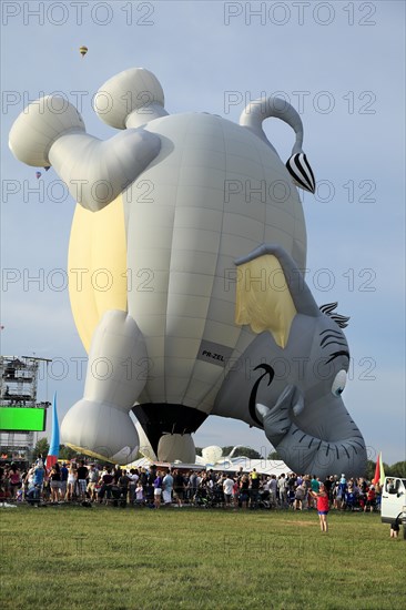 Hot-air balloons, Ballooning Festival, Saint-Jean-sur-Richelieu, Quebec Province, Canada, North