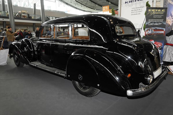 RETRO CLASSICS 2010, Stuttgart Messe, Black, shiny classic car saloon from Mercedes-Benz at a